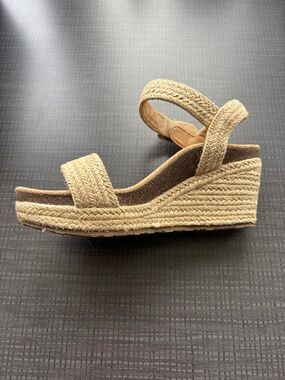 Aetrex Sydney Espadrille Wedge